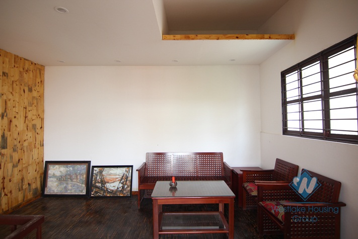 Tiny artisan's house with a balcony for rent in Tay Ho